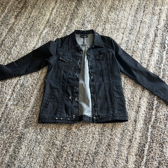Oversized black distressed denim jacket - Picture 1 of 2